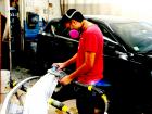 Professional technician at Athenian Body Shop in Chicago Ridge