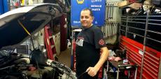 Certified technician at Golf Crawford Auto Service in Skokie