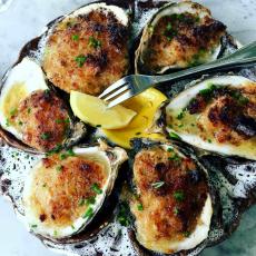 Baked Oysters at Ki's Steak & Seafood in Glendale Heights